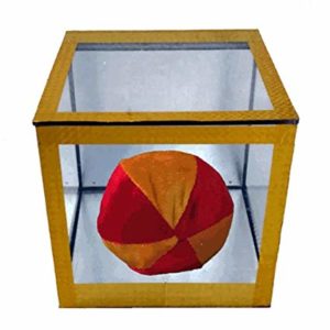 CRISTAL APPEARING BOX MAGIC