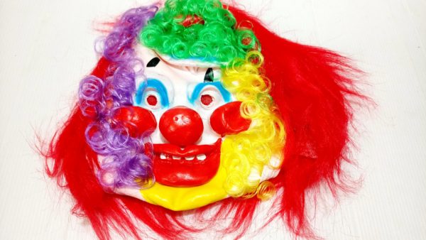 JOKER MASK / CLOWN FACE MASK WITH HAIR GAG TOY Gag