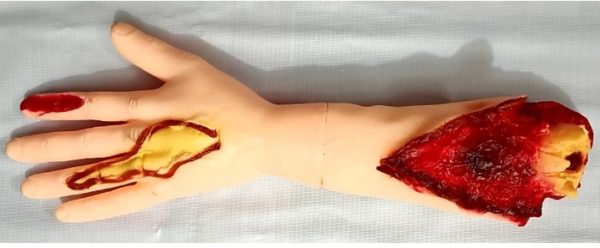 GHOST HAND / HALLOWEEN BLOODY ARM