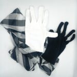 GLOVES TO STREAMER MAGIC TRICK (BLACK & WHITE) - Image 4